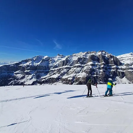Appartement Spacieux - 2 à Coucher Incl Jacuzzi Privé