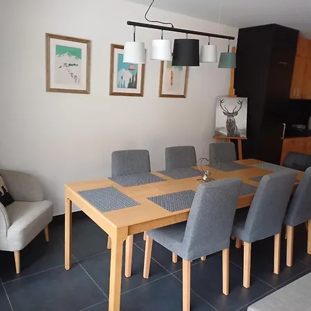 Spacieux - 2 à Coucher Incl Jacuzzi Privé Loèche-les-Bains