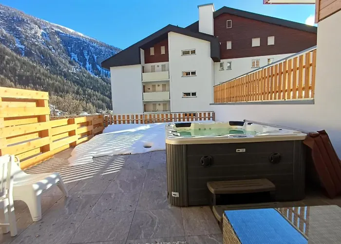 Spacieux - 2 A Coucher Incl Jacuzzi Prive شقة