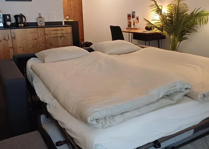 Spacieux - 2 A Coucher Incl Jacuzzi Prive شقة