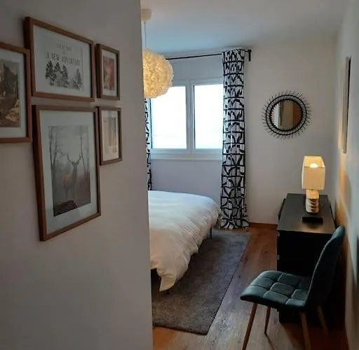 Apartament Spacieux - 2 A Coucher Incl Jacuzzi Prive