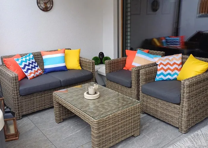 Spacieux - 2 A Coucher Incl Jacuzzi Prive * Лейкербад