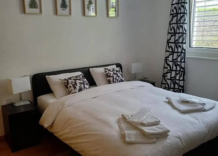 Spacieux - 2 A Coucher Incl Jacuzzi Prive لوكباد