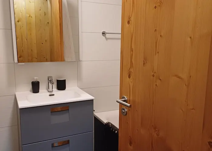 شقة Spacieux - 2 A Coucher Incl Jacuzzi Prive