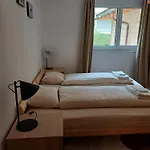 Appartement Spacieux - 2 à Coucher Incl Jacuzzi Privé