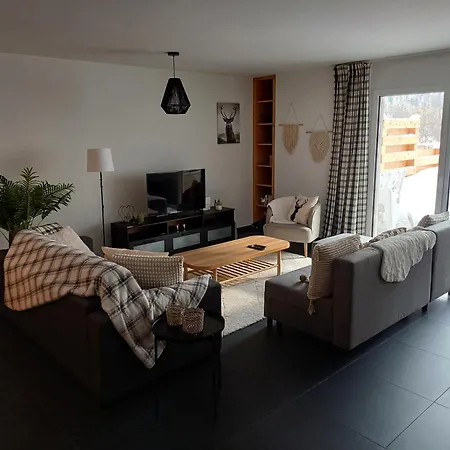 Spacieux - 2 A Coucher Incl Jacuzzi Prive Appartement *