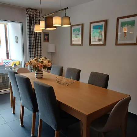 Appartement Spacieux - 2 A Coucher Incl Jacuzzi Prive *